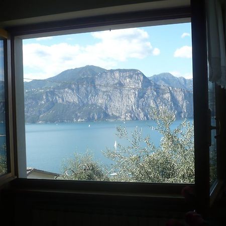Appartamento Michela Brenzone sul Garda Habitación foto