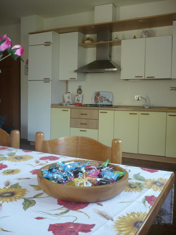 Appartamento Michela Brenzone sul Garda Habitación foto