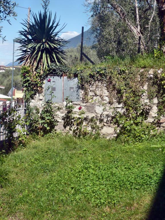 Appartamento Michela Brenzone sul Garda Habitación foto